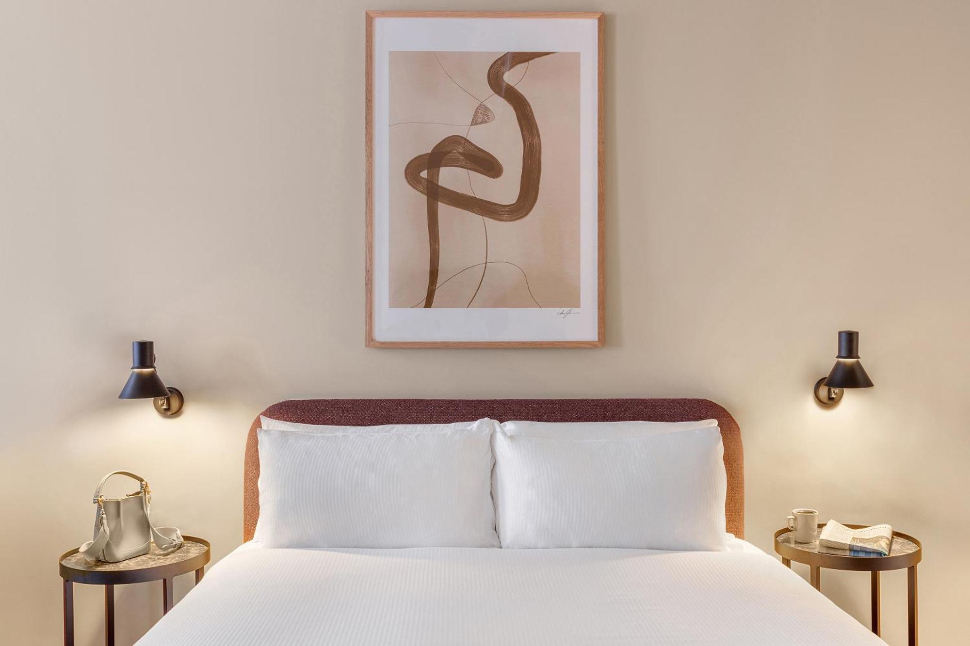 The Teacher, Sonder Apartments By Marriott Bonvoy Glasgow Room photo