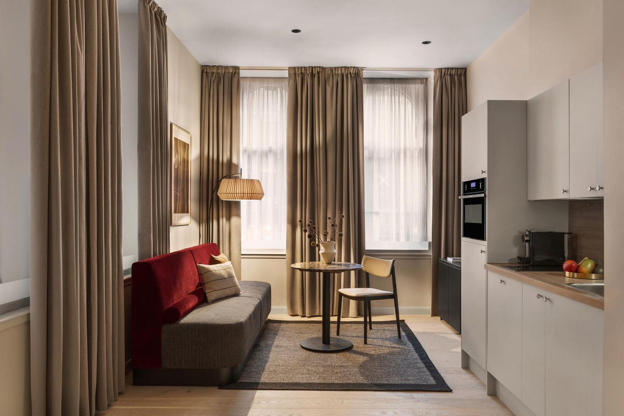 The Teacher, Sonder Apartments By Marriott Bonvoy Glasgow Exterior photo
