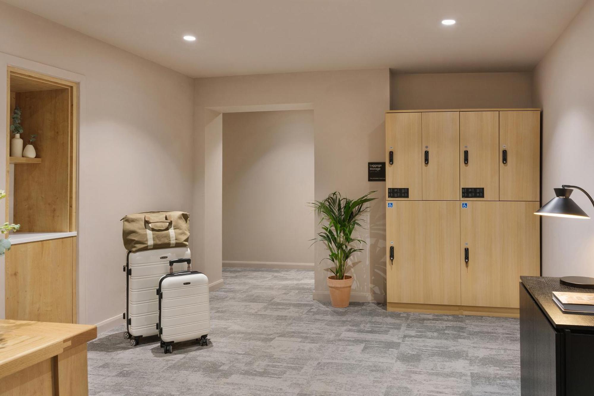 The Teacher, Sonder Apartments By Marriott Bonvoy Glasgow Exterior photo